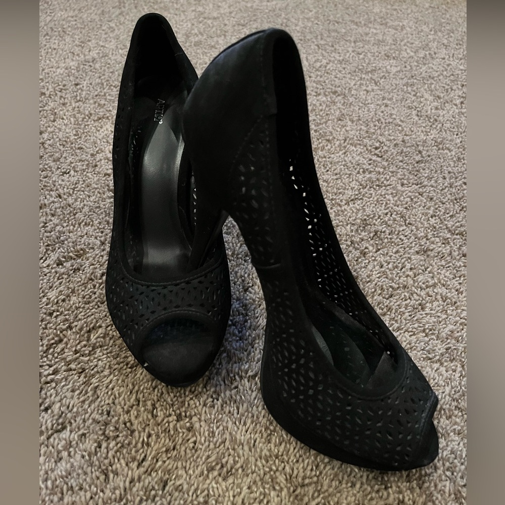 Apt 9  black heels 4inches